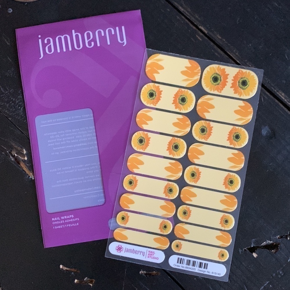 RARE Jamberry Nail Art Studio Designed Sunflower Print Nail Wraps